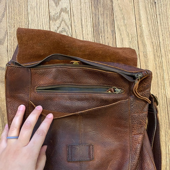 Duluth Trading Co Lifetime Leather Convertible Backpack - Picture 7 of 10